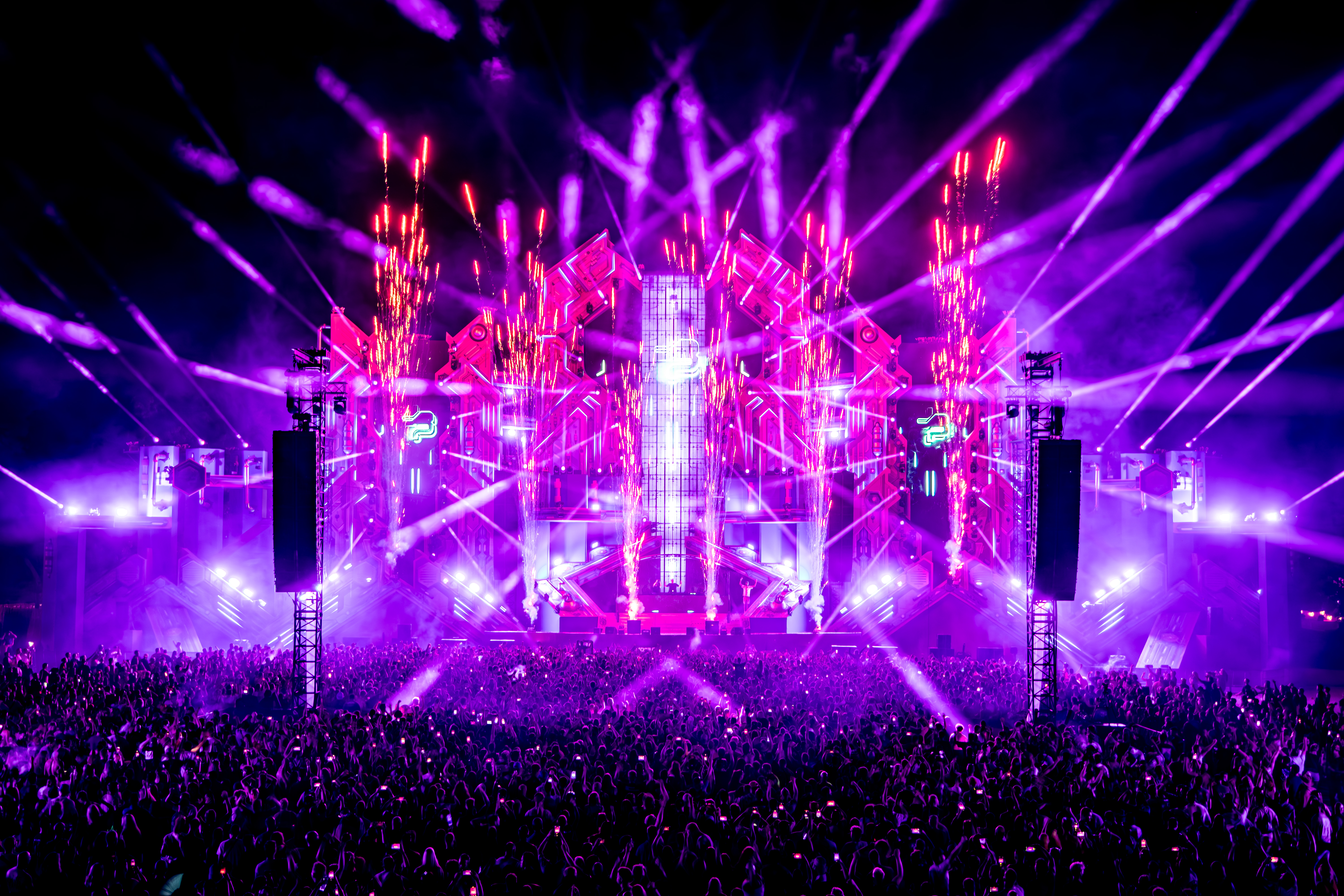 250815-220836-DB25_EDMKevin-
